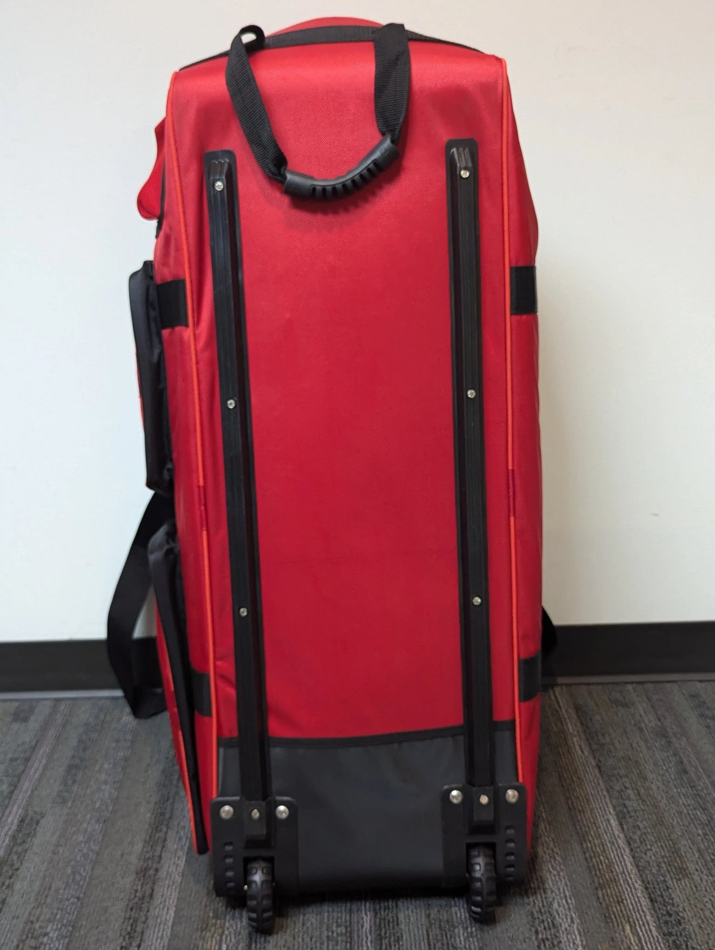 MRF Legend VK18 2.0 Kit Bag (wheelie) MRF