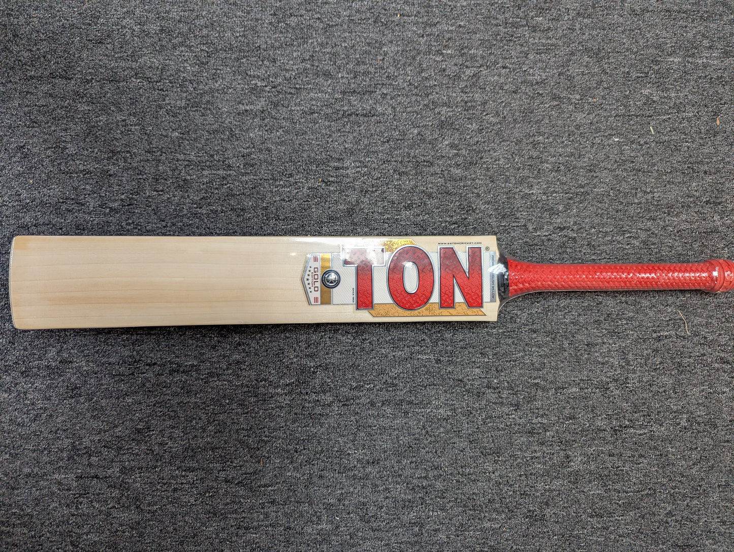 SS TON GOLD Edition English Willow Bat