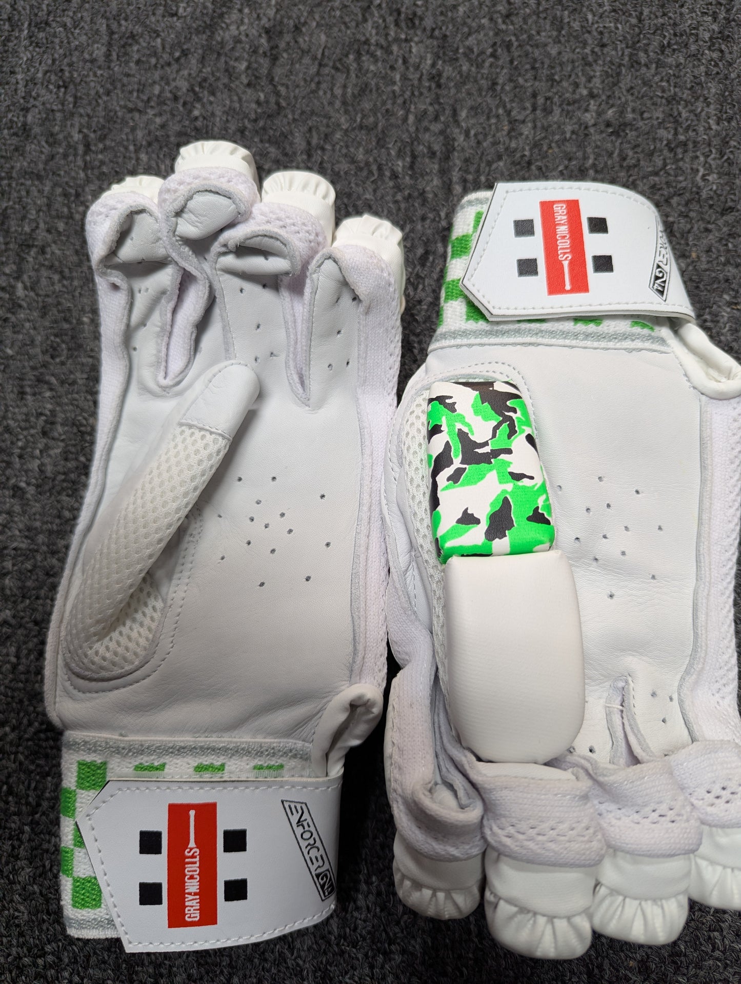 Gray Nicolls GN4 Enforcer Batting Gloves