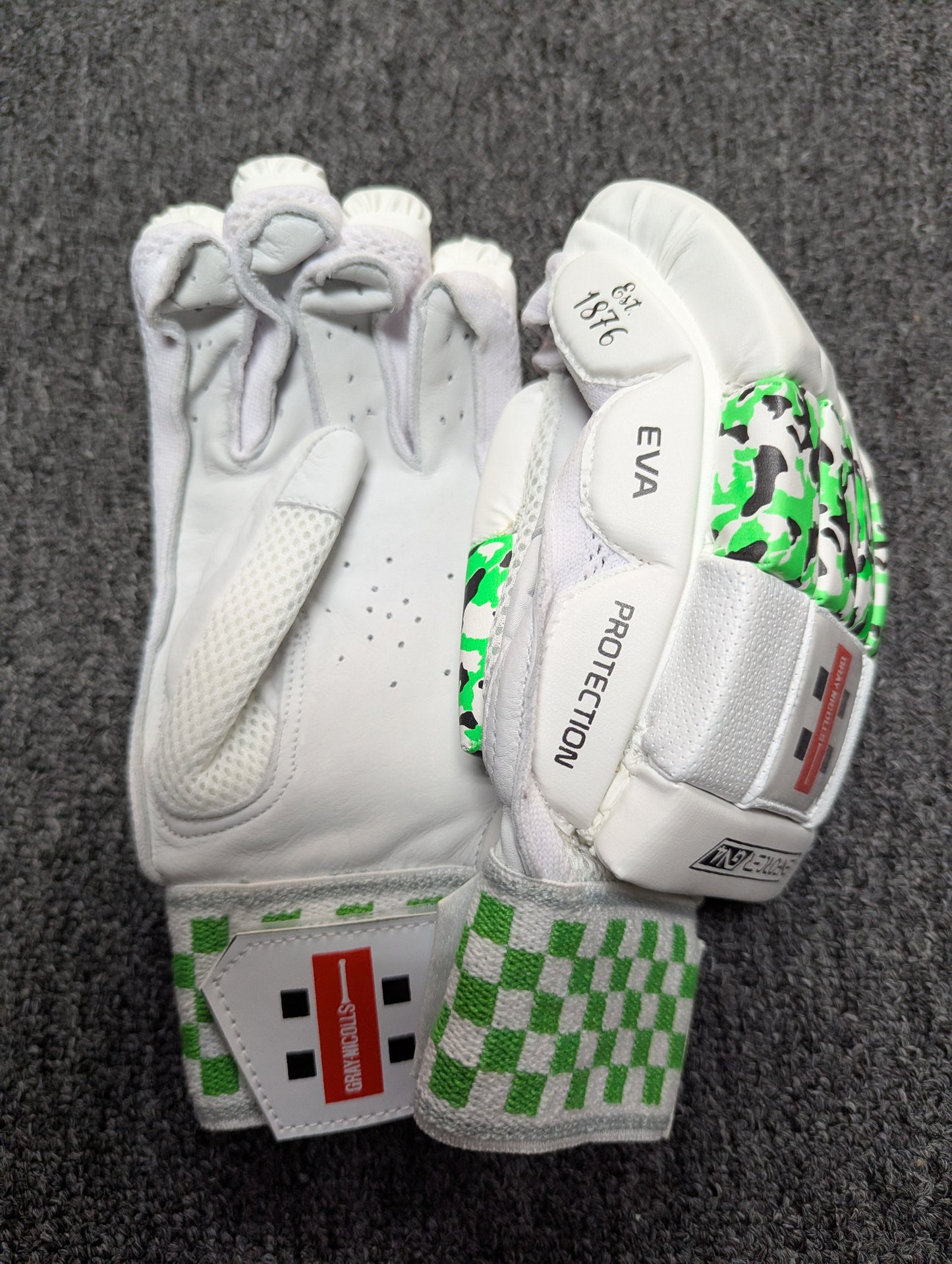 Gray Nicolls GN4 Enforcer Batting Gloves