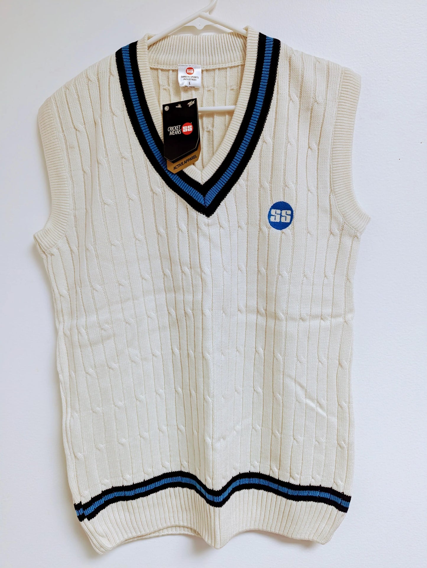 SS Half Sleeve White Sweater Gray Nicolls