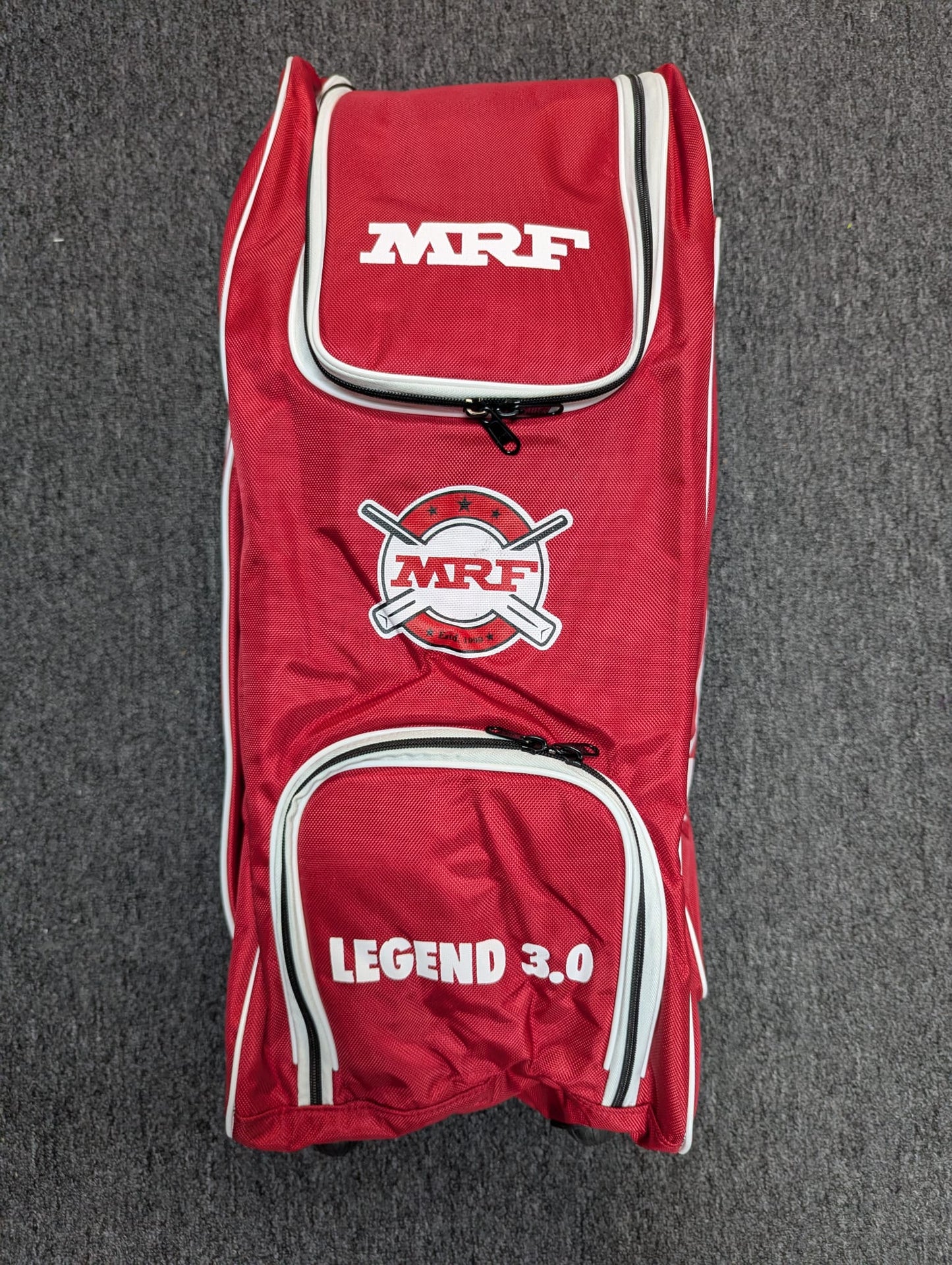 MRF Legend VK18 3.0 Kit Bag (Duffle)