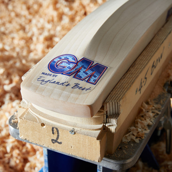 GM MANA 808 Cricket Bat - EW
