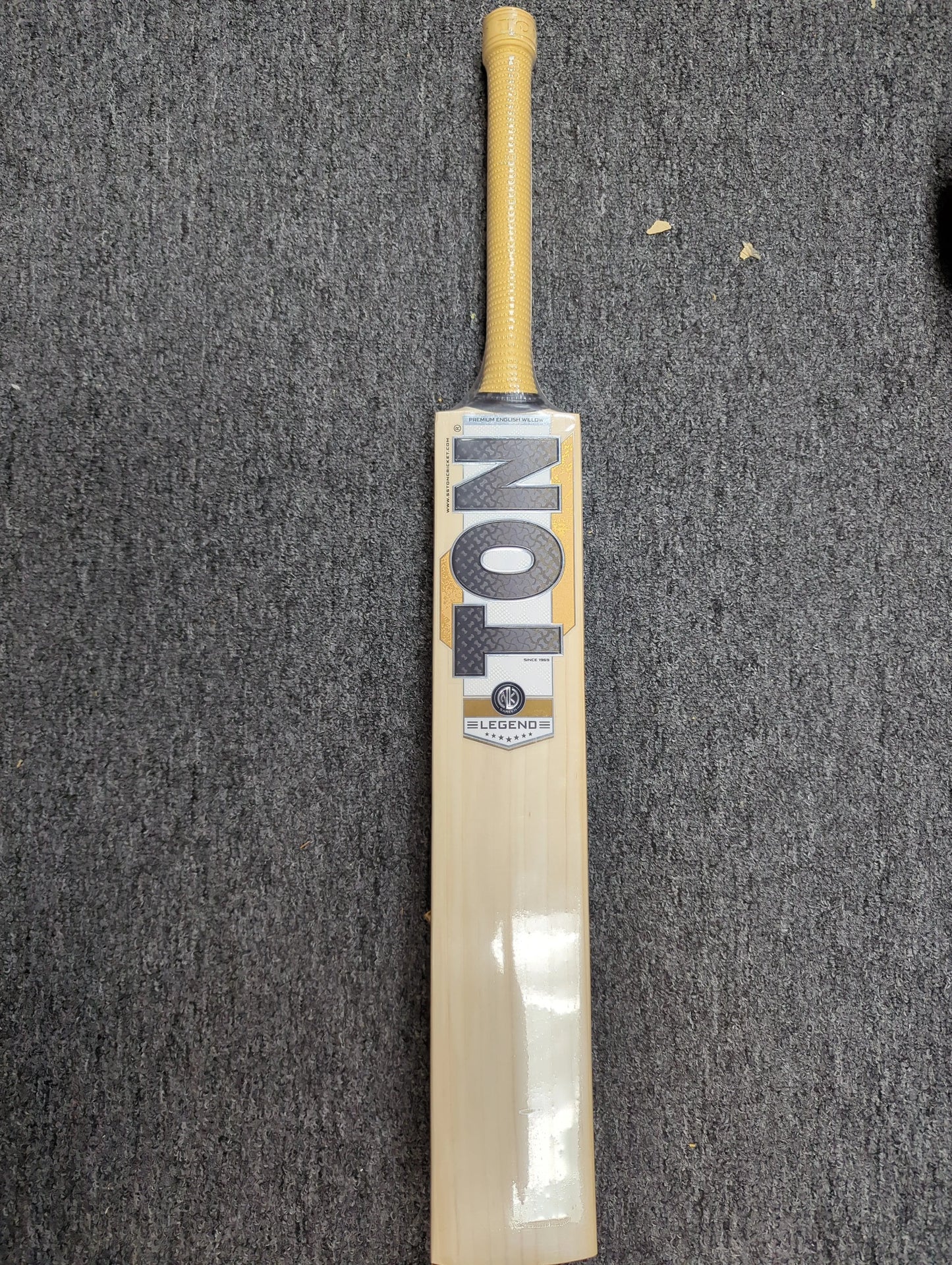 SS TON Legend English Willow Bat SS