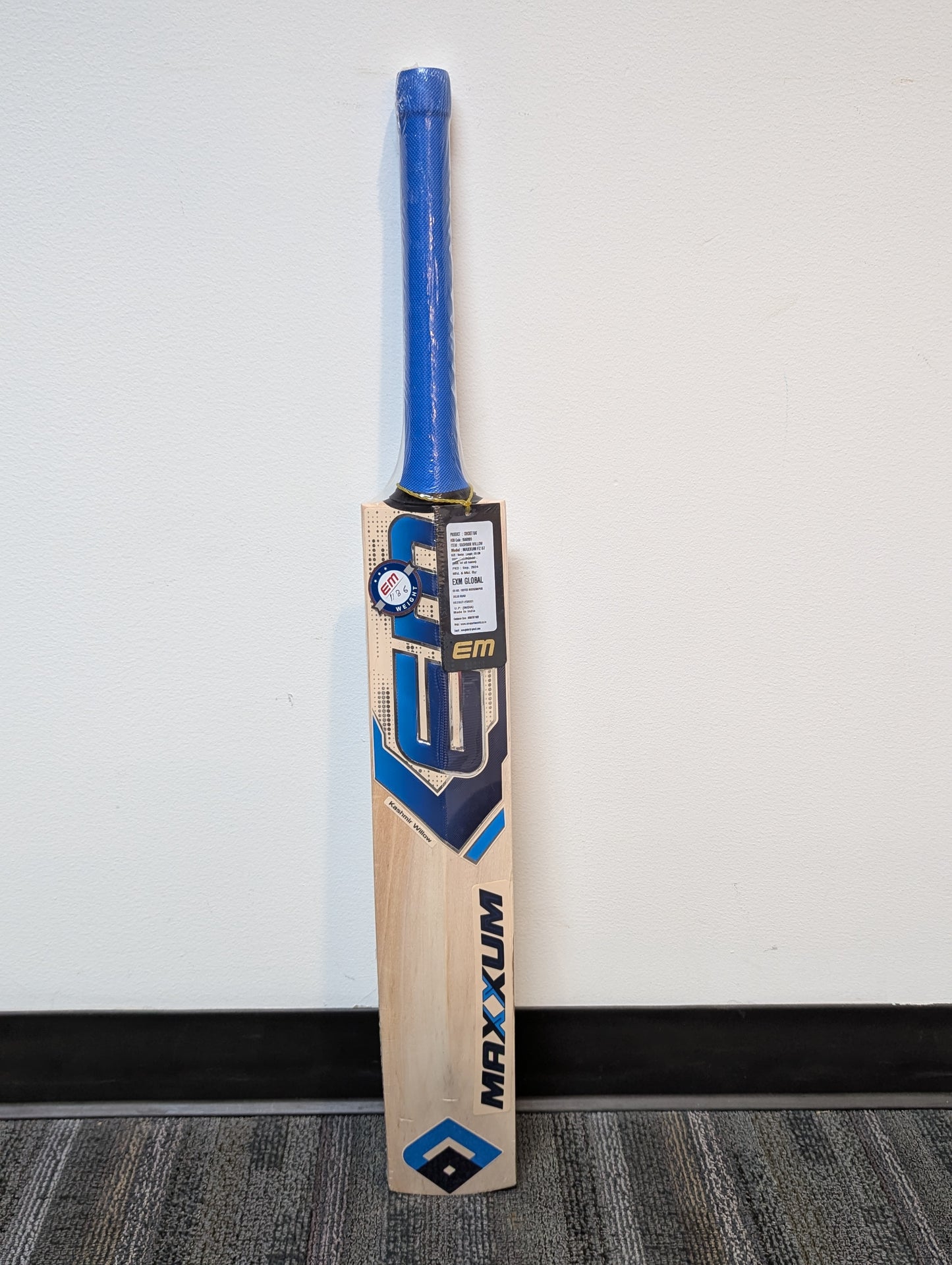EM MAXXUM FZ07 Kashmir Willow Cricket Bat