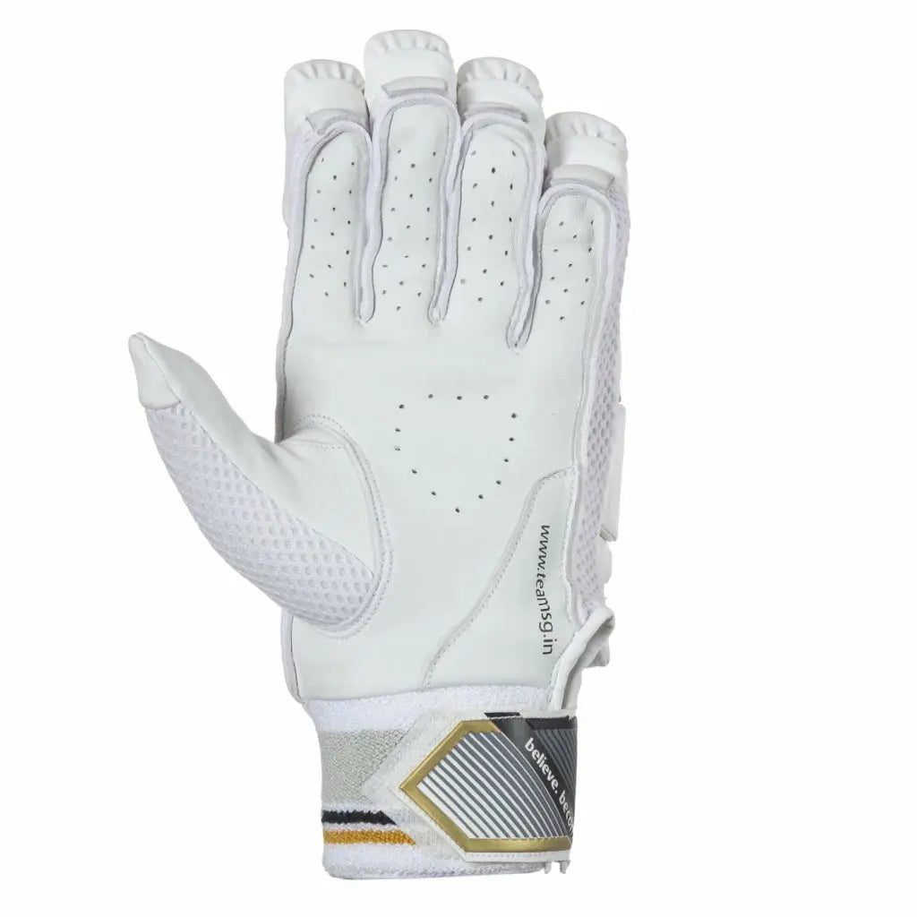 SG Savage Lite Batting Gloves SG