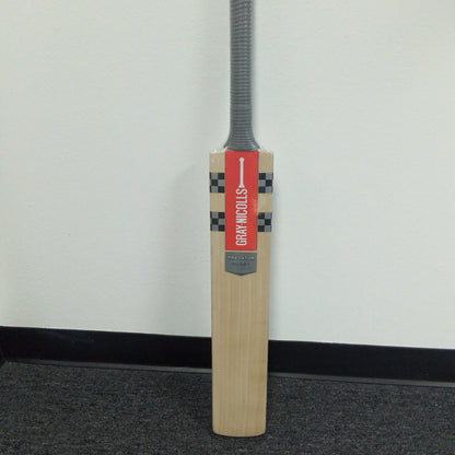 Gray Nicolls Predator Beast