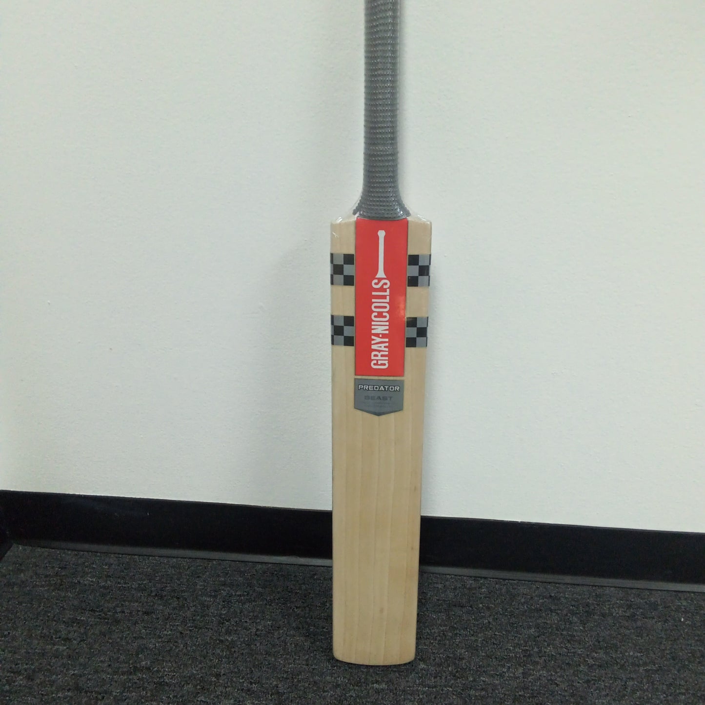 Gray Nicolls Predator Beast