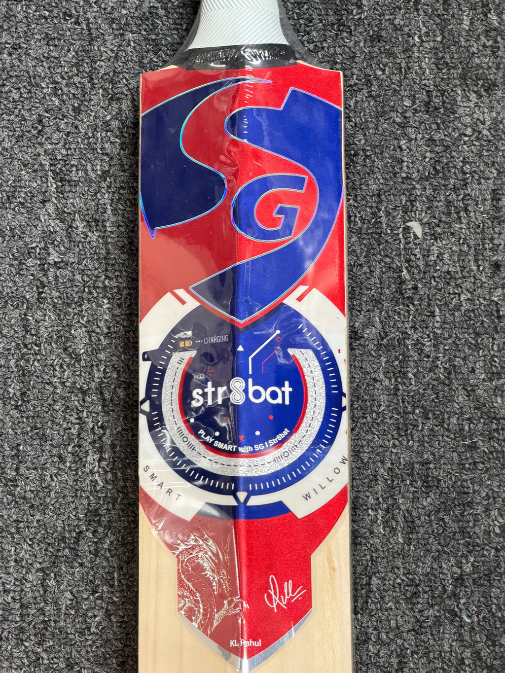 SG KLR Smart English Willow Cricket Bat with Str8bat Sensor SG