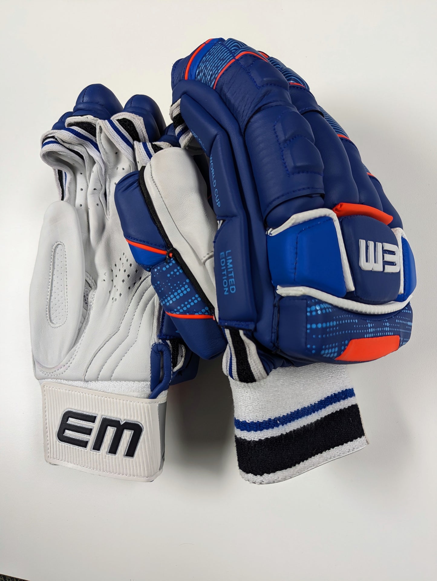 EM Limited Edition Batting Gloves