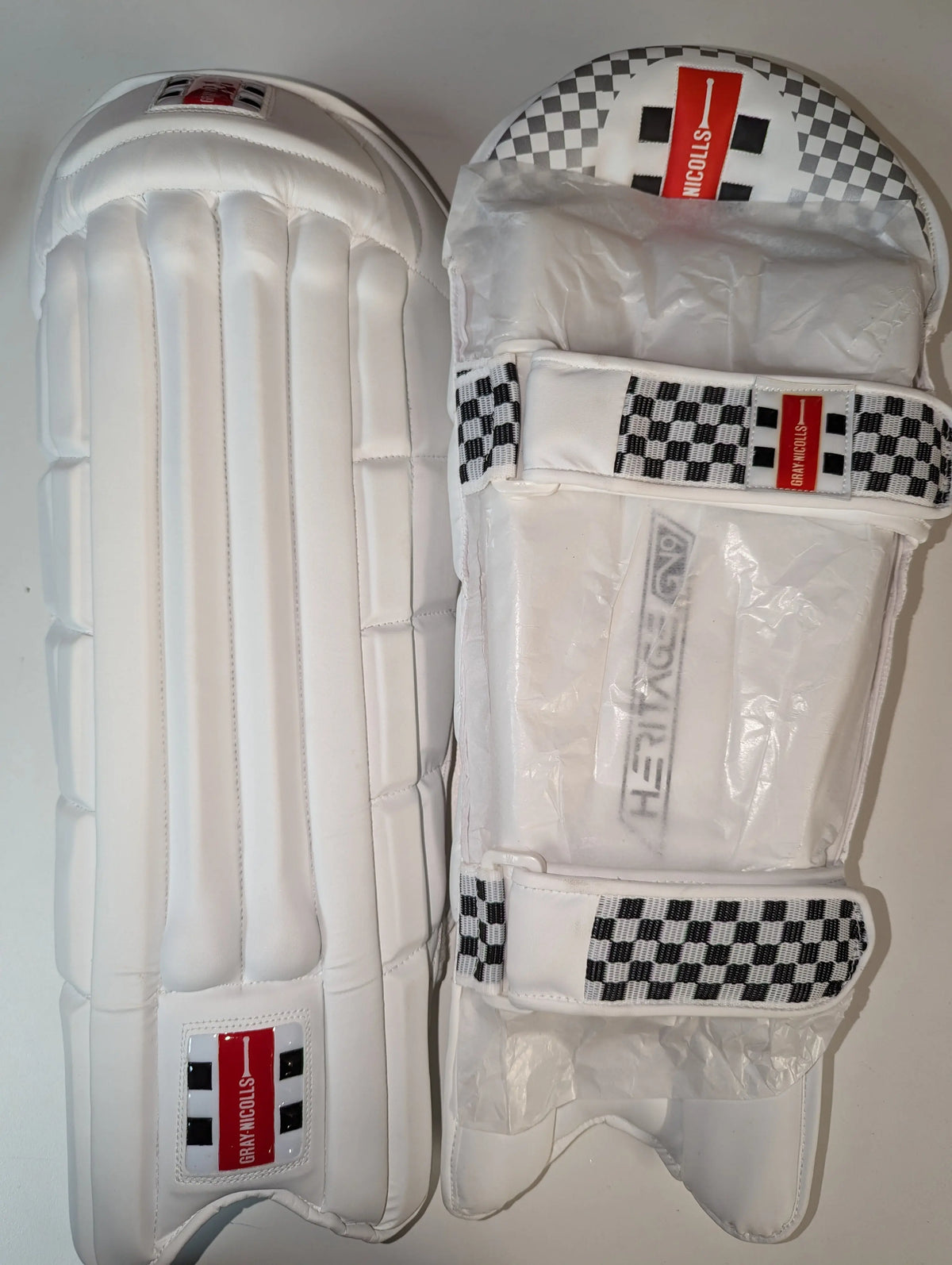 Gray Nicolls GN9 Heritage Keeping Pads Gray Nicolls