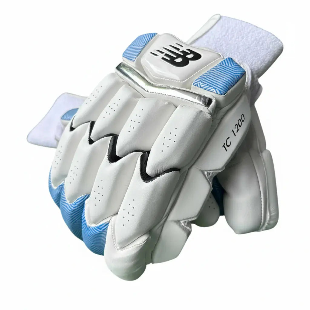 NB TC 12i Batting Gloves NB