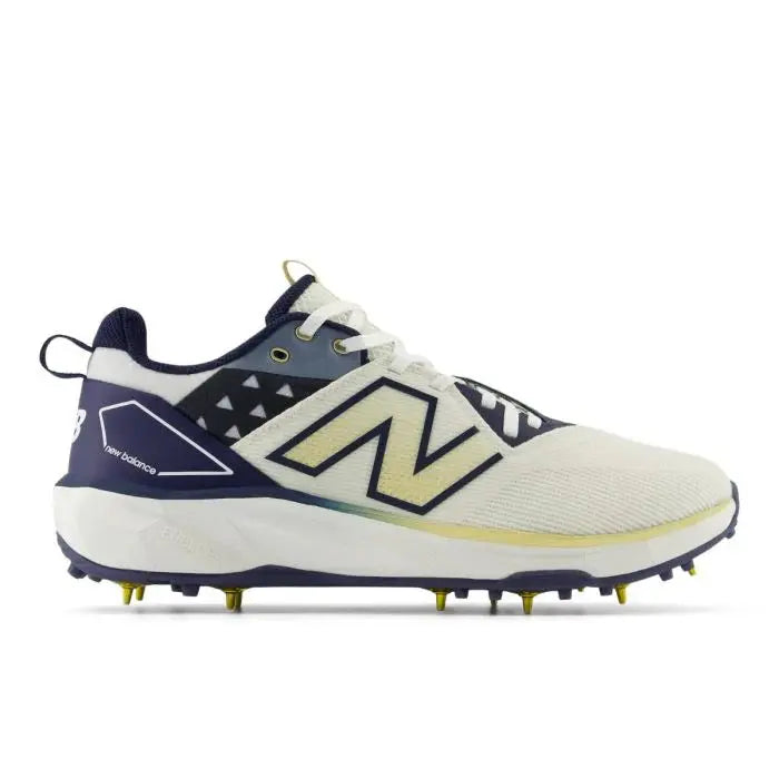 NB CK10 V6 Cricket Shoes (Spikes) NB