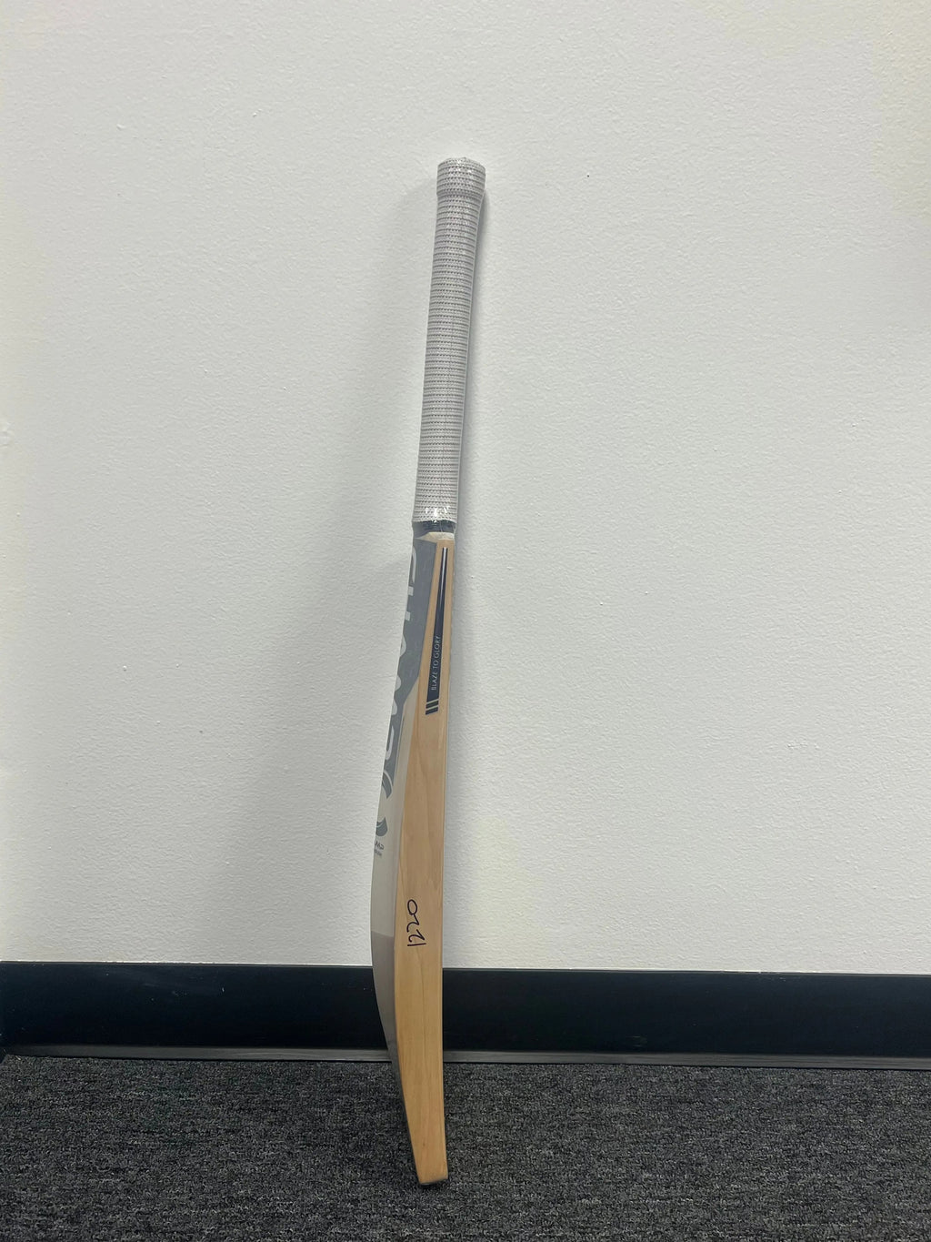 Champ Reserve English Willow Cricket Bat Champ