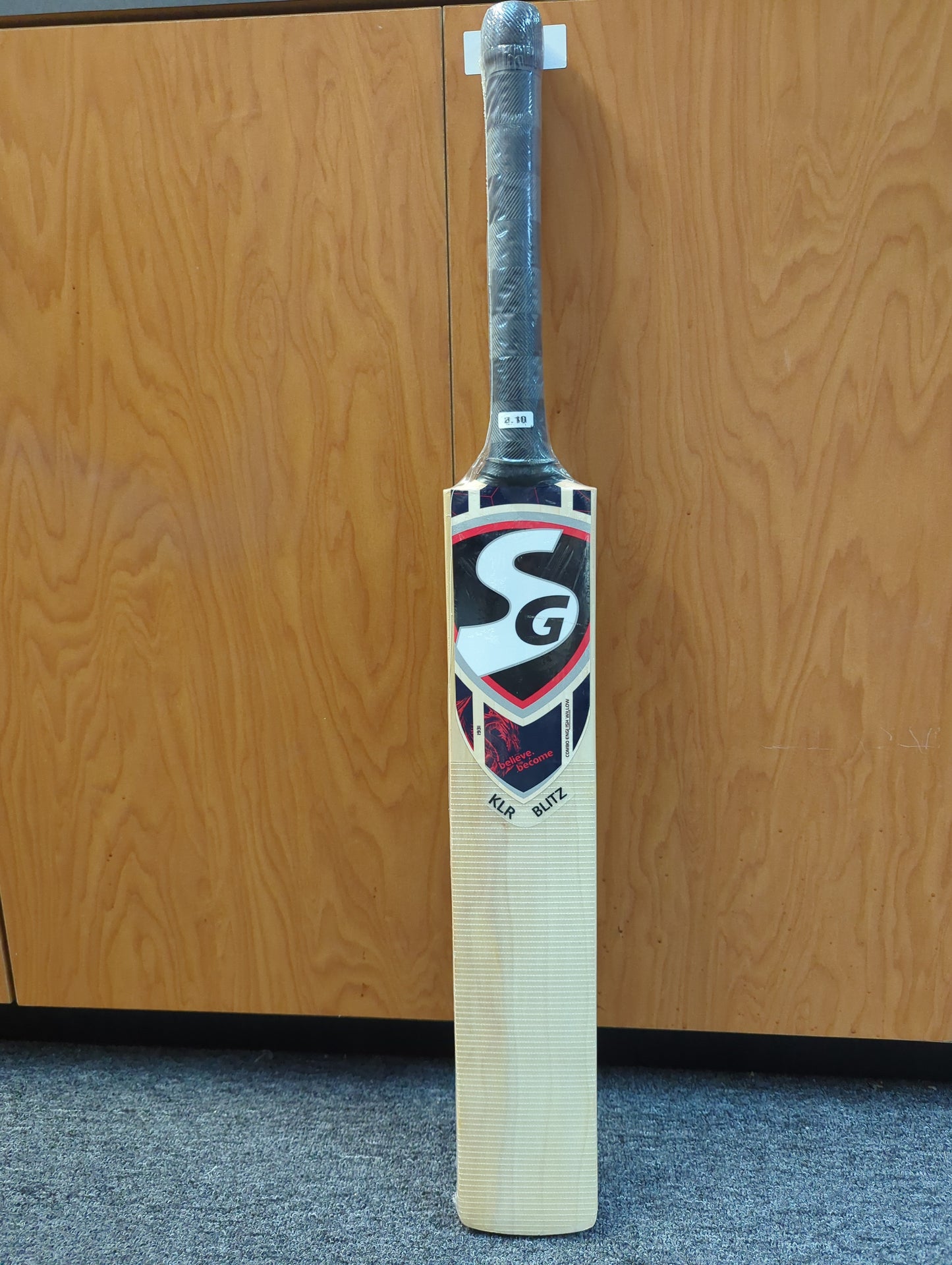 SG KLR Blitz Cricket Bat (Kashmir Willow)