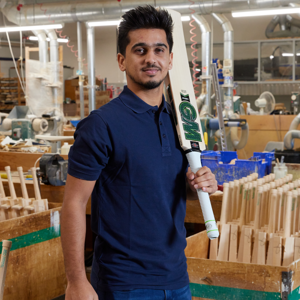 GM Saim Ayub Player's Edition Cricket Bat - EW