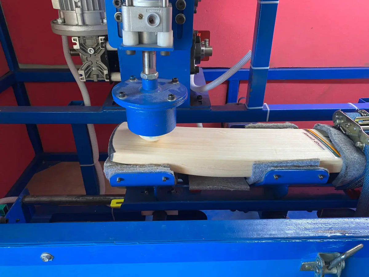Machine Knock In Machine Bat Knocking (Oiling + 10000 machine knocks) - USA Cricket ...